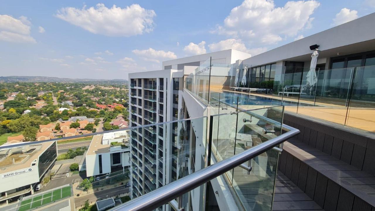 Apartamento 519 Menlyn Maine Trilogy Pretoria-Noord Exterior foto